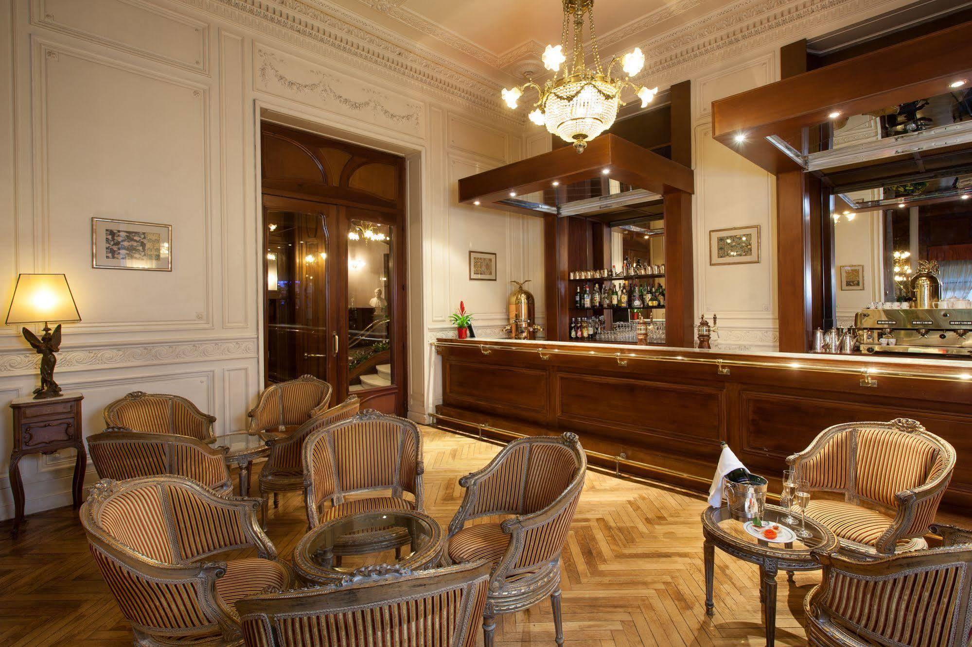Hotel Grand Moderne 4*