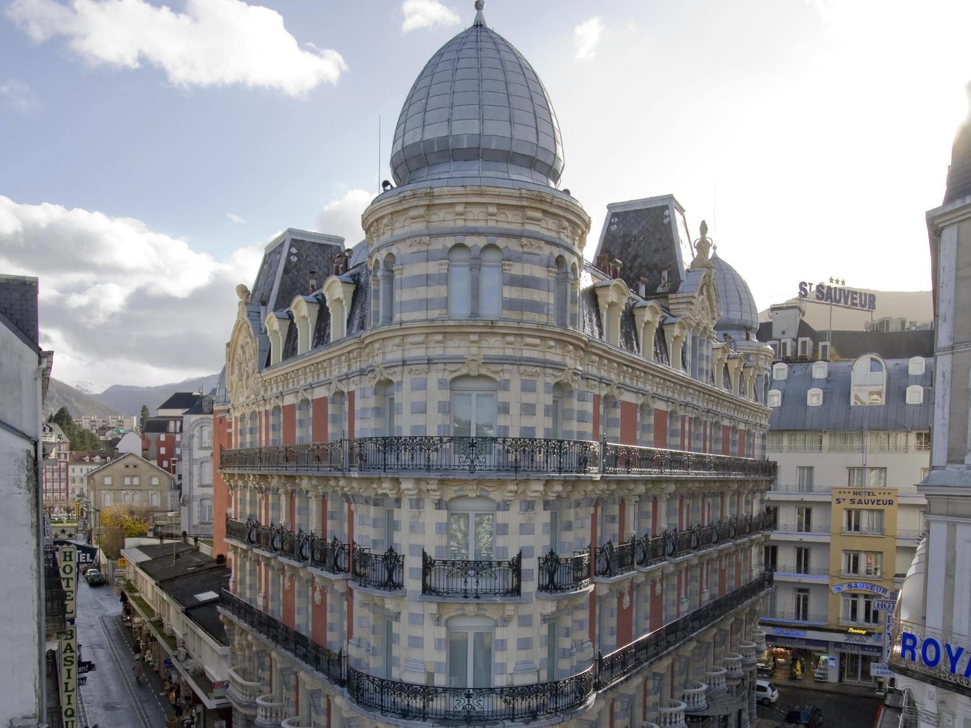 Grand Moderne Hotel